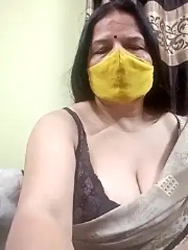 Snapshot of IndianAngle chatting on April 3, 2026, 8:29 pm IndianAngle online show from April 3, 2026, 8:29 pm