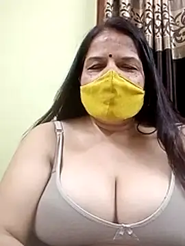 Snapshot of IndianAngle chatting on April 8, 2026, 7:14 pm IndianAngle online show from April 8, 2026, 7:14 pm