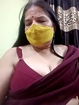 Snapshot of IndianAngle chatting on May 5, 2026, 7:22 pm IndianAngle online show from May 5, 2026, 7:22 pm