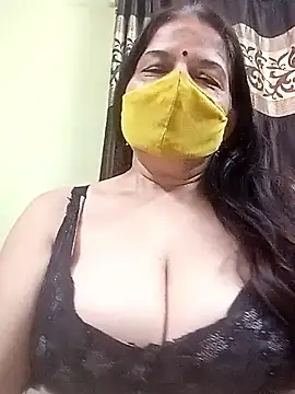 Snapshot of IndianAngle chatting on May 10, 2026, 10:42 am IndianAngle online show from May 10, 2026, 10:42 am