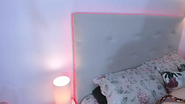 MissMaria online show from January 7, 2026, 4:15 am