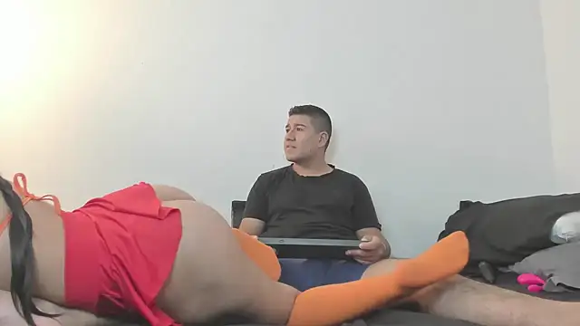 Snapshot of evanandsunny chatting on February 28, 2025, 7:56 pm evanandsunny online show from February 28, 2025, 7:56 pm