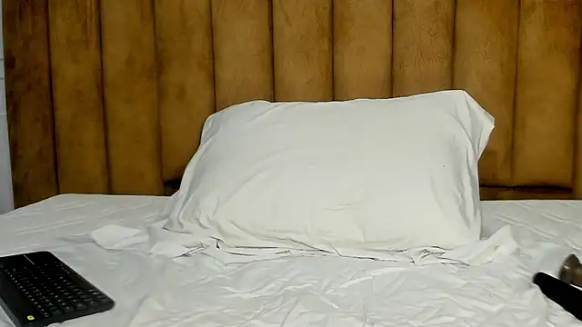 Daphne81  online show from January 5, 2025, 5:20 am