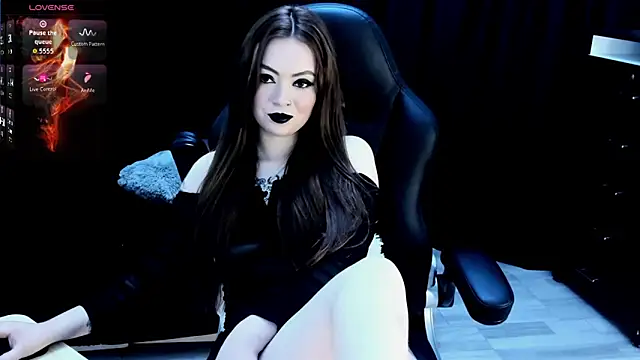 Snapshot of nasty_katty_ chatting on January 6, 2026, 6:33 pm nasty katty online show from January 6, 2026, 6:33 pm