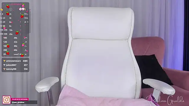misspaulinaa online show from December 12, 2024, 8:36 am