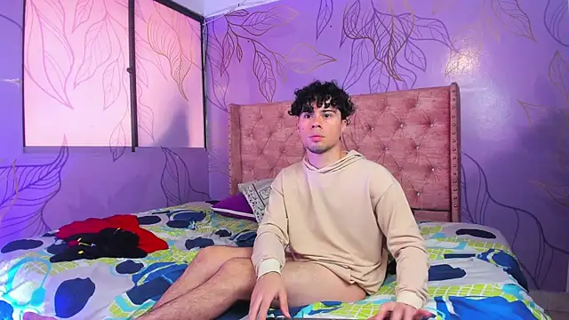 Theskinnyboys online show from February 14, 2025, 8:37 pm