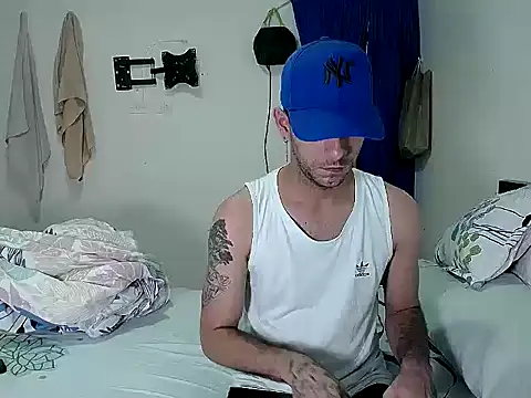 dirty boy horny online show from November 16, 2025, 10:15 pm