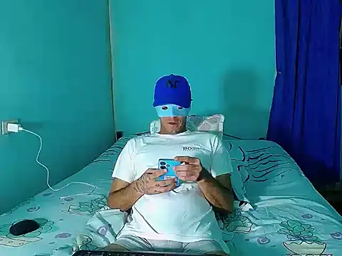 Snapshot of dirty_boy_horny chatting on January 17, 2026, 5:12 am dirty boy horny online show from January 17, 2026, 5:12 am