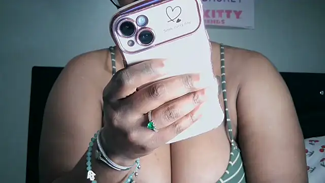 Nyxie Chaos online show from September 19, 2025, 1:34 pm