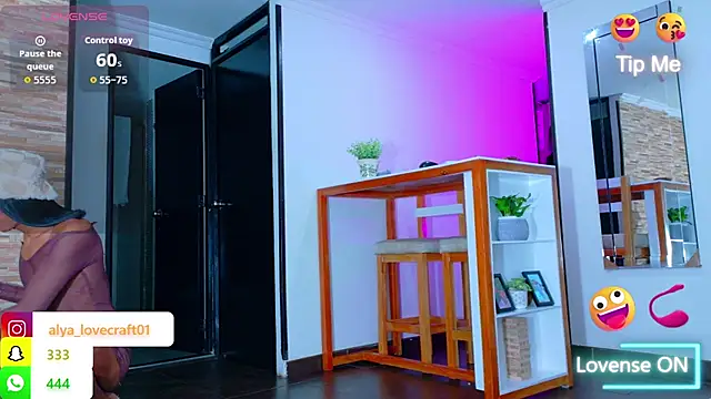 Snapshot of alya_lovecraft02 chatting on October 30, 2025, 9:55 am alya lovecraft02 online show from October 30, 2025, 9:55 am