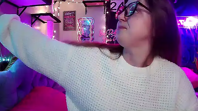 Snapshot of mirannacult chatting on January 17, 2025, 12:21 pm mirannacult online show from January 17, 2025, 12:21 pm