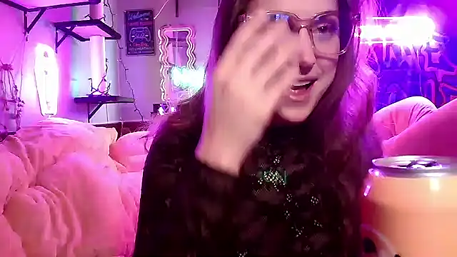 Snapshot of mirannacult chatting on March 3, 2025, 12:16 pm mirannacult online show from March 3, 2025, 12:16 pm