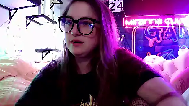 Snapshot of mirannacult chatting on March 13, 2025, 1:40 pm mirannacult online show from March 13, 2025, 1:40 pm