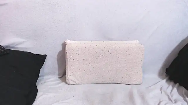 qustci-couple online show from January 29, 2025, 6:18 pm