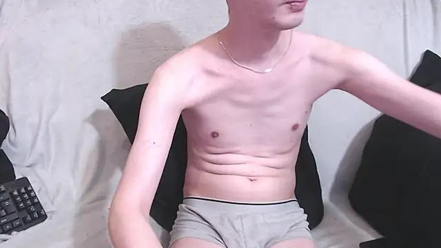 qustci-couple online show from February 17, 2025, 6:09 am