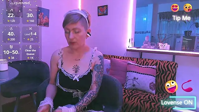 Maria fernandaxxx  online show from October 29, 2025, 8:10 pm