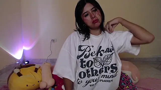 Snapshot of _maiahairy_ chatting on January 28, 2025, 1:27 pm maiahairy online show from January 28, 2025, 1:27 pm