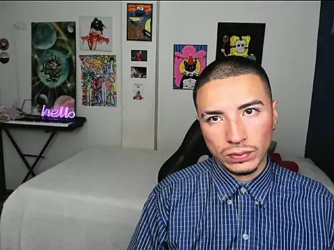 Snapshot of sweet_boys_xx chatting on October 10, 2025, 12:15 pm sweet boys xx online show from October 10, 2025, 12:15 pm