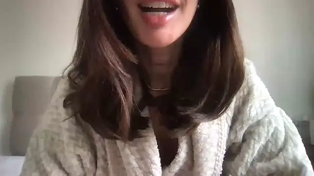 Snapshot of paolajonez chatting on September 14, 2025, 12:15 pm paolajonez online show from September 14, 2025, 12:15 pm