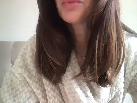 Snapshot of paolajonez chatting on September 28, 2025, 12:43 pm paolajonez online show from September 28, 2025, 12:43 pm