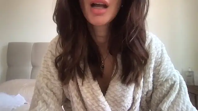 Snapshot of paolajonez chatting on October 5, 2025, 12:36 pm paolajonez online show from October 5, 2025, 12:36 pm