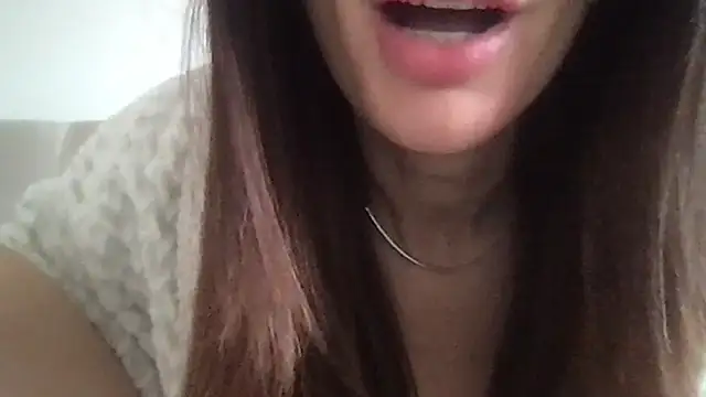 Snapshot of paolajonez chatting on November 2, 2025, 2:08 pm paolajonez online show from November 2, 2025, 2:08 pm