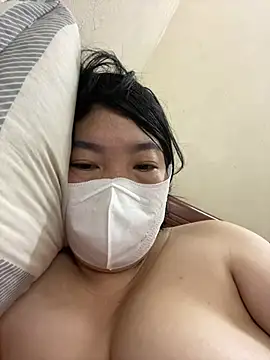 Hachi Sweetbabie  online show from June 10, 2026, 11:13 pm