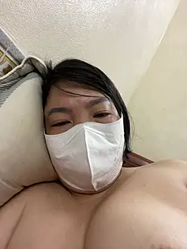 Hachi Sweetbabie  online show from June 25, 2026, 5:12 am