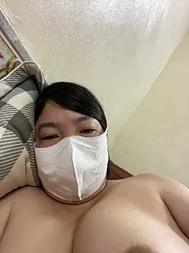 Hachi Sweetbabie  online show from July 3, 2026, 10:49 pm