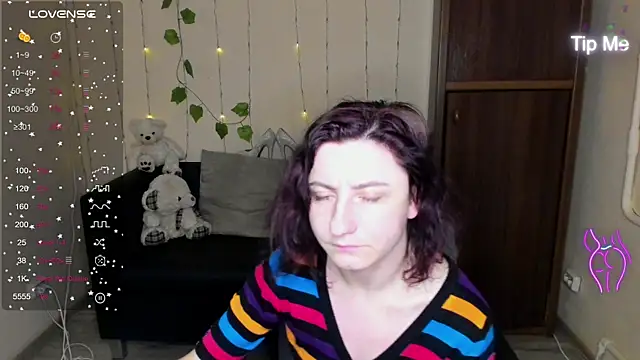 Muse kitty jenia online show from January 17, 2025, 1:47 am