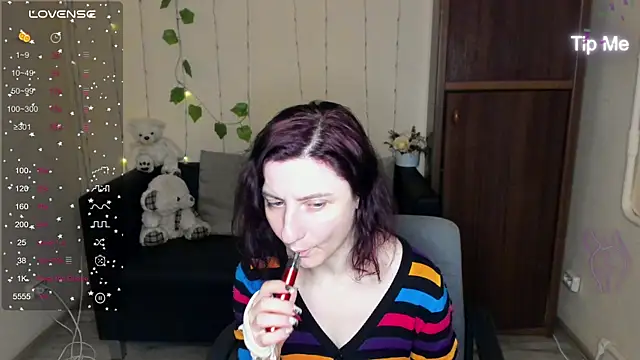 Muse kitty jenia online show from January 17, 2025, 4:49 am