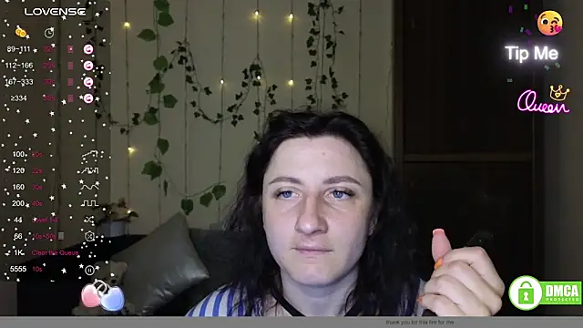Muse kitty jenia online show from June 17, 2026, 5:21 am
