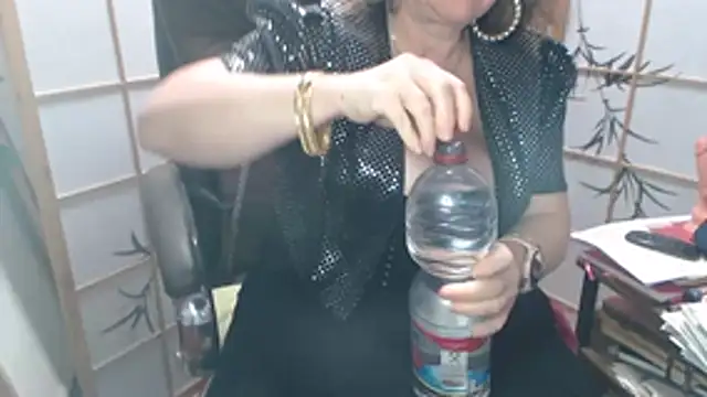 Jasminavollbusig online show from November 7, 2025, 7:25 pm