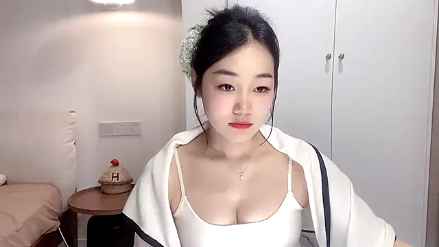 cloud8822 online show from April 23, 2026, 1:02 pm