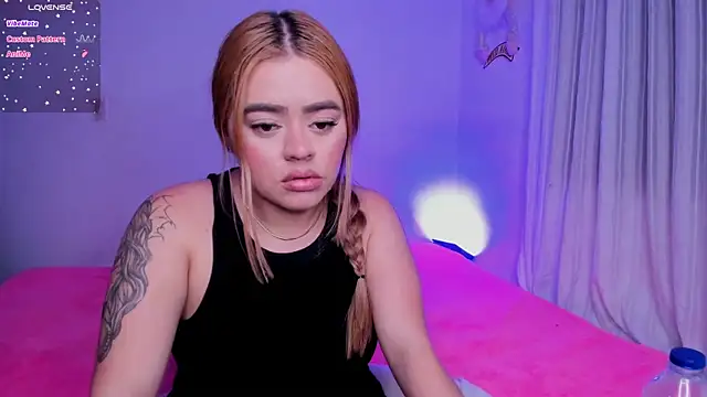 isabella arias1 online show from January 2, 2025, 11:49 pm