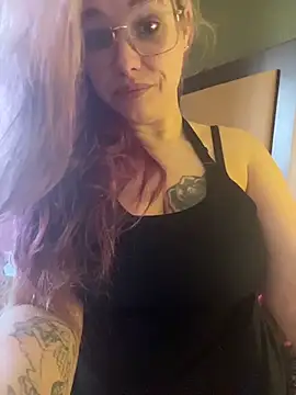 Lalalynn online show from February 12, 2026, 7:20 pm