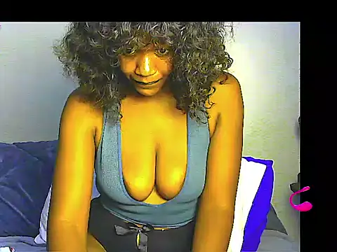 Snapshot of lilylovexx chatting on November 17, 2025, 6:30 am lilylovexx online show from November 17, 2025, 6:30 am