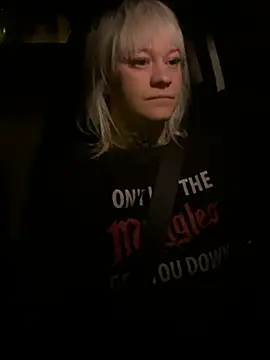 Snapshot of poussichienne chatting on February 21, 2026, 4:13 am poussichienne online show from February 21, 2026, 4:13 am