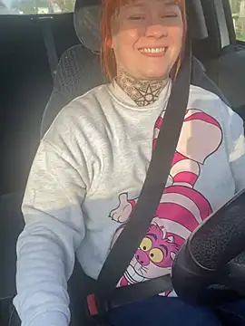 Snapshot of poussichienne chatting on March 9, 2026, 7:23 am poussichienne online show from March 9, 2026, 7:23 am