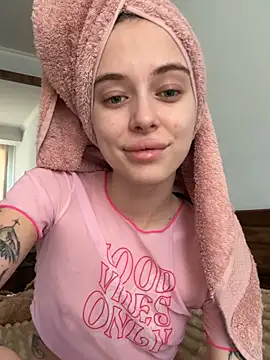 enjoy my beauty online show from May 20, 2026, 6:41 am