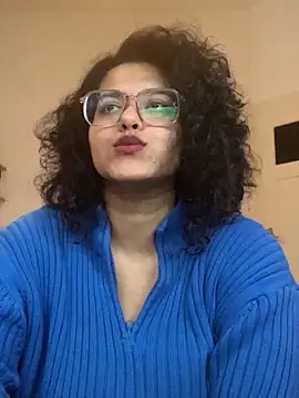 Curvydesifromgermany online show from January 27, 2025, 12:58 pm