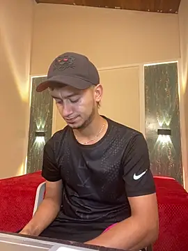 Kevin Torres online show from September 12, 2025, 9:26 pm