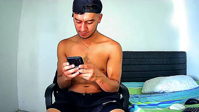 Kevin Torres online show from November 9, 2025, 8:40 pm