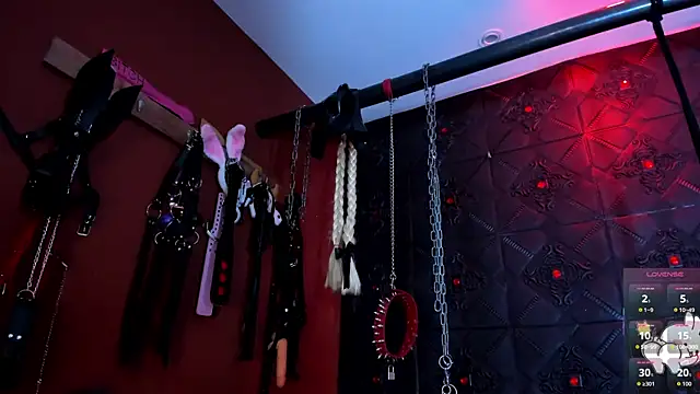 Snapshot of annavi_ chatting on September 18, 2025, 1:57 pm annavi  online show from September 18, 2025, 1:57 pm