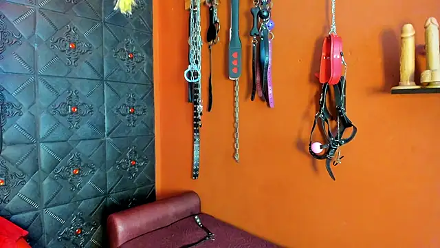 Snapshot of annavi_ chatting on October 22, 2025, 7:02 pm annavi  online show from October 22, 2025, 7:02 pm