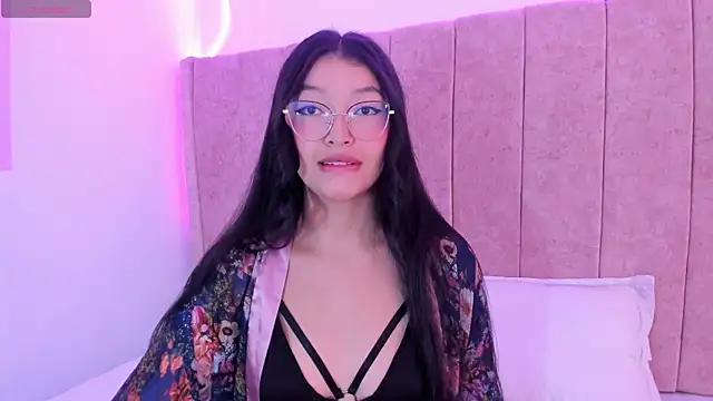 kaoriii  online show from February 8, 2025, 12:17 pm