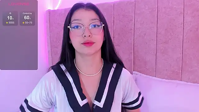 kaoriii  online show from February 18, 2025, 3:43 pm