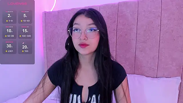 kaoriii  online show from February 19, 2025, 12:11 pm