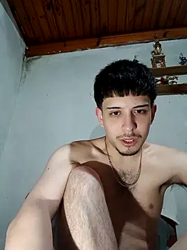 Snapshot of Elvergonn2105 chatting on November 17, 2025, 4:40 am Elvergonn2105 online show from November 17, 2025, 4:40 am