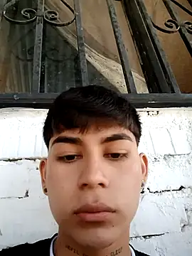 Snapshot of Lukas_strong chatting on September 25, 2025, 2:43 pm Lukas strong online show from September 25, 2025, 2:43 pm